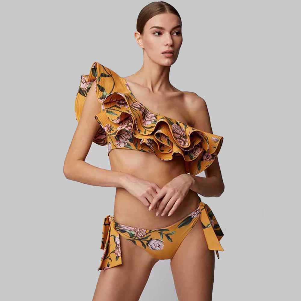 Yellow One-Shoulder Swimsuit High Quality Set Women' 2 Pieces Bathing Suit Ruffle Waist Sexy Belly 2022 Fashion230413
Yellow One-Shoulder Swimsuit High Quality Set Women' 2 Pieces Bathing Suit Ruffle Waist Sexy Belly 2022 Fashion230413