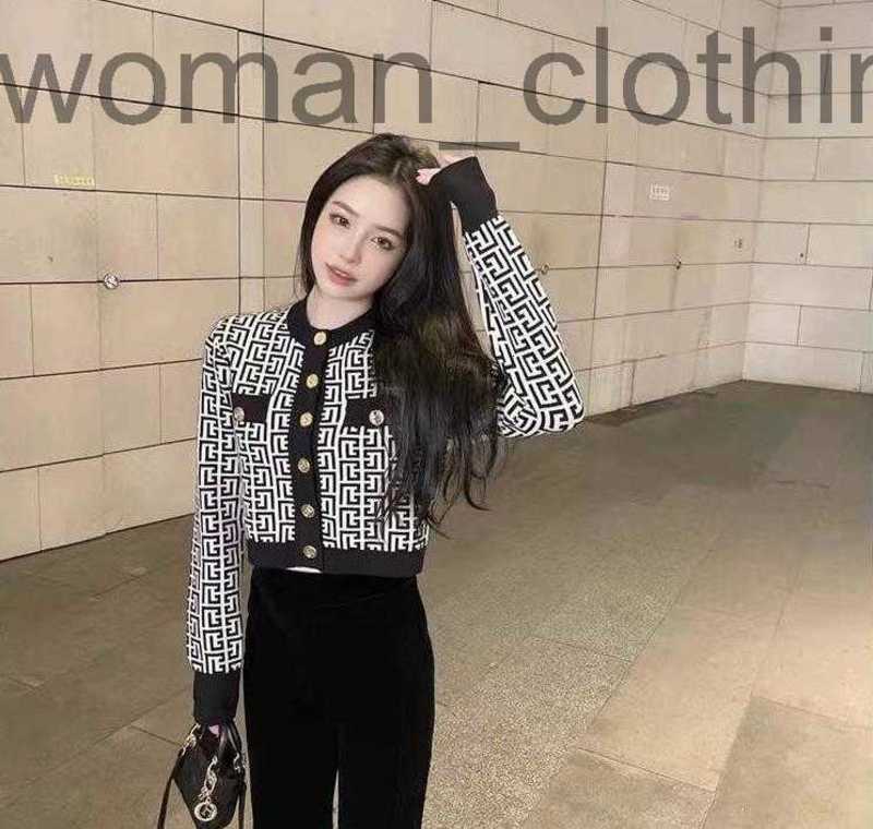 Women' Jackets DesignerWomen' Jackets Outerwear Coats Elegant occasions Vintage New girl party HighQuality Shoulder Pads Knitted XFR3, White
Women' Jackets DesignerWomen' Jackets Outerwear Coats Elegant occasions Vintage New girl party HighQuality Shoulder Pads Knitted XFR3, White