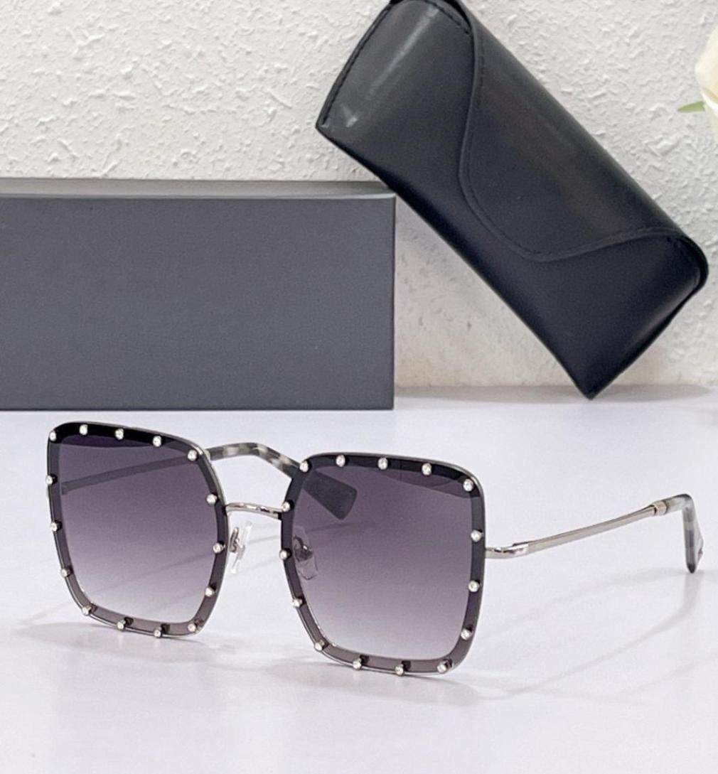 Sunglasses For Women Men Summer Style 2052 AntiUltraviolet Retro Shield lens Plate Full Frame Glasses Random Box8816261
Sunglasses For Women Men Summer Style 2052 AntiUltraviolet Retro Shield lens Plate Full Frame Glasses Random Box8816261