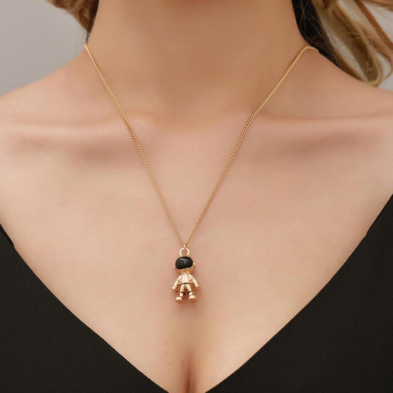 Chains Euramerican Hip Hop Metal Astronaut Necklace Robot Autumn Bohemian Necklaces For Women Men Chain With Pendant
Chains Euramerican Hip Hop Metal Astronaut Necklace Robot Autumn Bohemian Necklaces For Women Men Chain With Pendant
