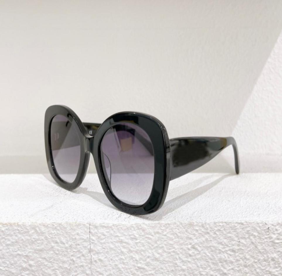 Butterfly Sunglasses Black Grey Gradient Sunglasses for Women Fashion Shades Holiday Eyewear UV400 Protection with box3125813
Butterfly Sunglasses Black Grey Gradient Sunglasses for Women Fashion Shades Holiday Eyewear UV400 Protection with box3125813