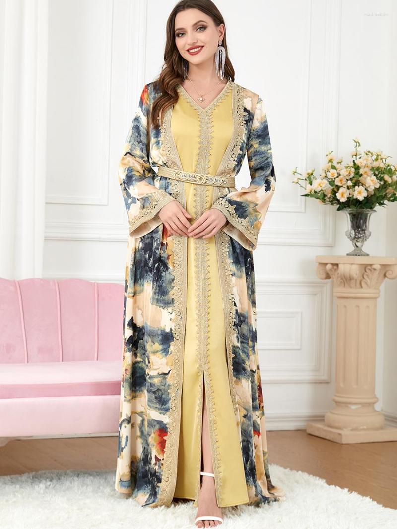 Ethnic Clothing Floral Moroccan Kaftan 2 Piece Women Embroidered Appliques Belted Arabic Evening Long Dress Muslim Ramadan Dubai Jalabiya
Ethnic Clothing Floral Moroccan Kaftan 2 Piece Women Embroidered Appliques Belted Arabic Evening Long Dress Muslim Ramadan Dubai Jalabiya
