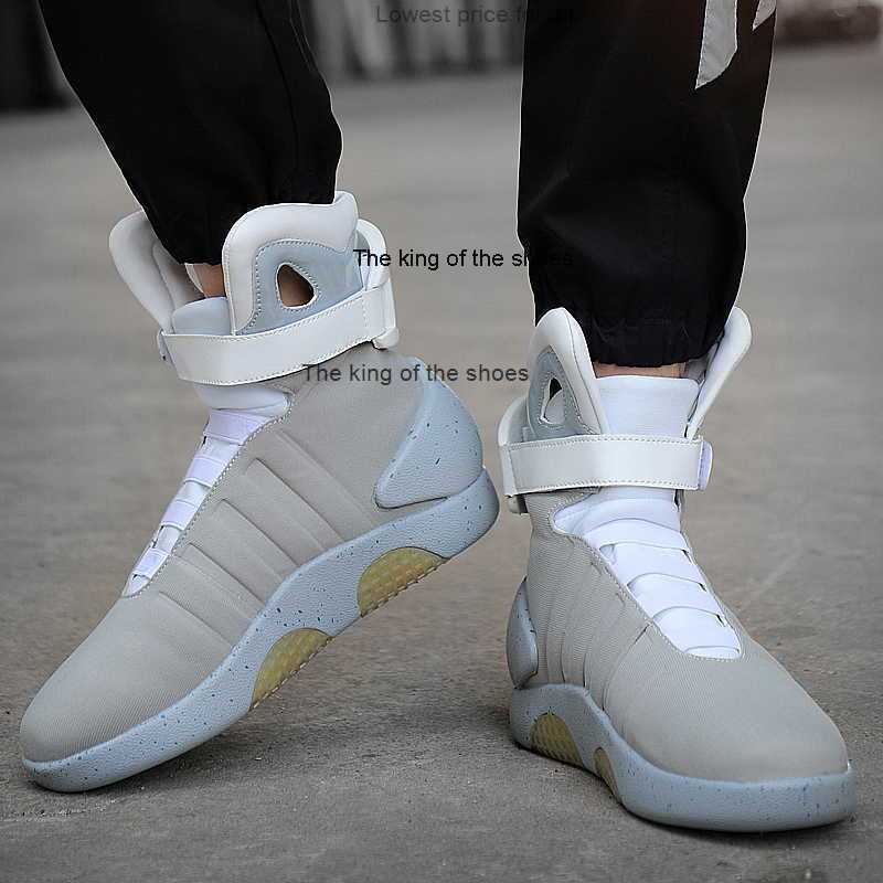 RayZing Men Boots Back To The Future USB Rechargeable Led Shoes for Man and Women Fashion Casual Glowing Desert 210916, 38
RayZing Men Boots Back To The Future USB Rechargeable Led Shoes for Man and Women Fashion Casual Glowing Desert 210916, 38