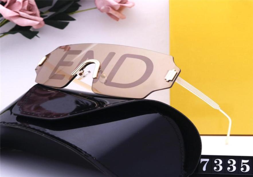 Fashion Designer Sunglasses For Women Mens Luxury Summer Sun Glasses With Letter Outdoor Drive Eyewear Womens Eyeglasses Polarized7824428
Fashion Designer Sunglasses For Women Mens Luxury Summer Sun Glasses With Letter Outdoor Drive Eyewear Womens Eyeglasses Polarized7824428