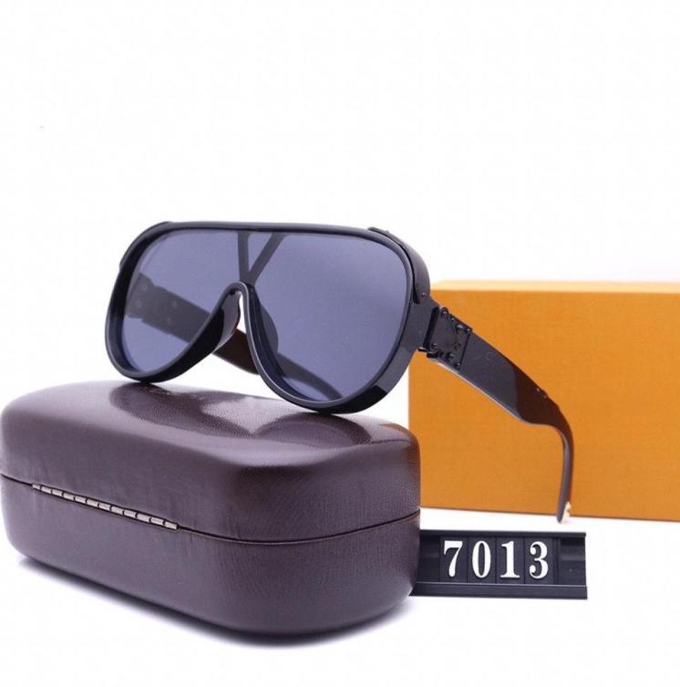 7013 Designer Sunglasses Men Eyeglasses Outdoor Shades PC Frame Fashion Classic Lady Sun glasses Mirrors for Women4927317
7013 Designer Sunglasses Men Eyeglasses Outdoor Shades PC Frame Fashion Classic Lady Sun glasses Mirrors for Women4927317