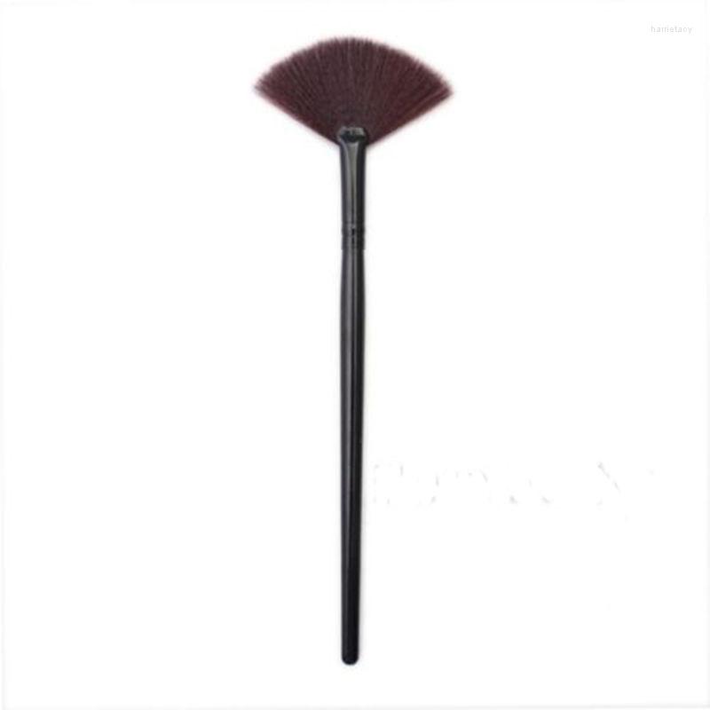 Makeup Brushes 1pcs Soft Hair Large Fan Brush Blush Powder Foundation Make Up Cosmetic Tool Brand Cool
Makeup Brushes 1pcs Soft Hair Large Fan Brush Blush Powder Foundation Make Up Cosmetic Tool Brand Cool