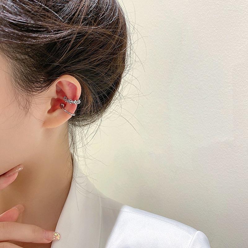Backs Earrings The Stainless Steel Asymmetric Ear Bone Clip Can Adjust Simple Design For Men And Women's Party
Backs Earrings The Stainless Steel Asymmetric Ear Bone Clip Can Adjust Simple Design For Men And Women's Party