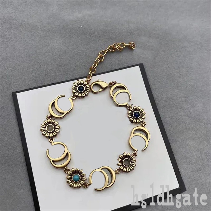 Metal diamond bracelets designer charms bracelet men flowers double vintage love bangle letter g luxury plated gold bracelet jewlery designer for women ZB028 F23
Metal diamond bracelets designer charms bracelet men flowers double vintage love bangle letter g luxury plated gold bracelet jewlery designer for women ZB028 F23
