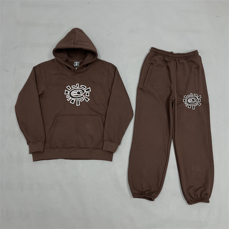 Brown Hoodies KAILAS Sun Tracksuits Men's Tracksuit Embroidered Hoodie UK Streetwear Original Plus Sweatshirts And Sweatpants Men Sets Hooded
Brown Hoodies KAILAS Sun Tracksuits Men's Tracksuit Embroidered Hoodie UK Streetwear Original Plus Sweatshirts And Sweatpants Men Sets Hooded