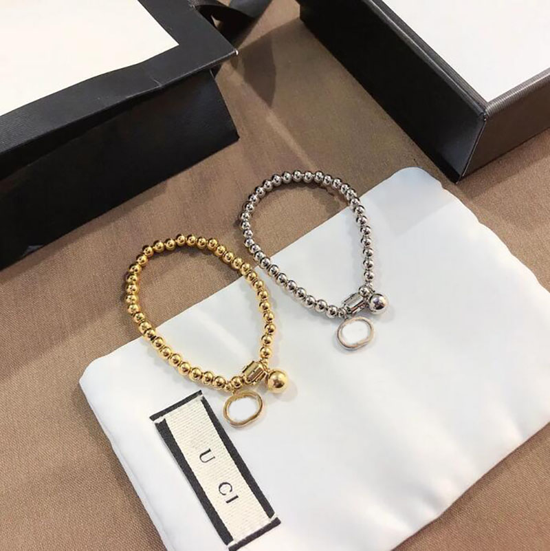 Classic Stainless Steel Letter Charm Jewelry Bracelets Link Chain Letters Pendant 18K Gold Silver Women Luxury Designer Accessories
Classic Stainless Steel Letter Charm Jewelry Bracelets Link Chain Letters Pendant 18K Gold Silver Women Luxury Designer Accessories