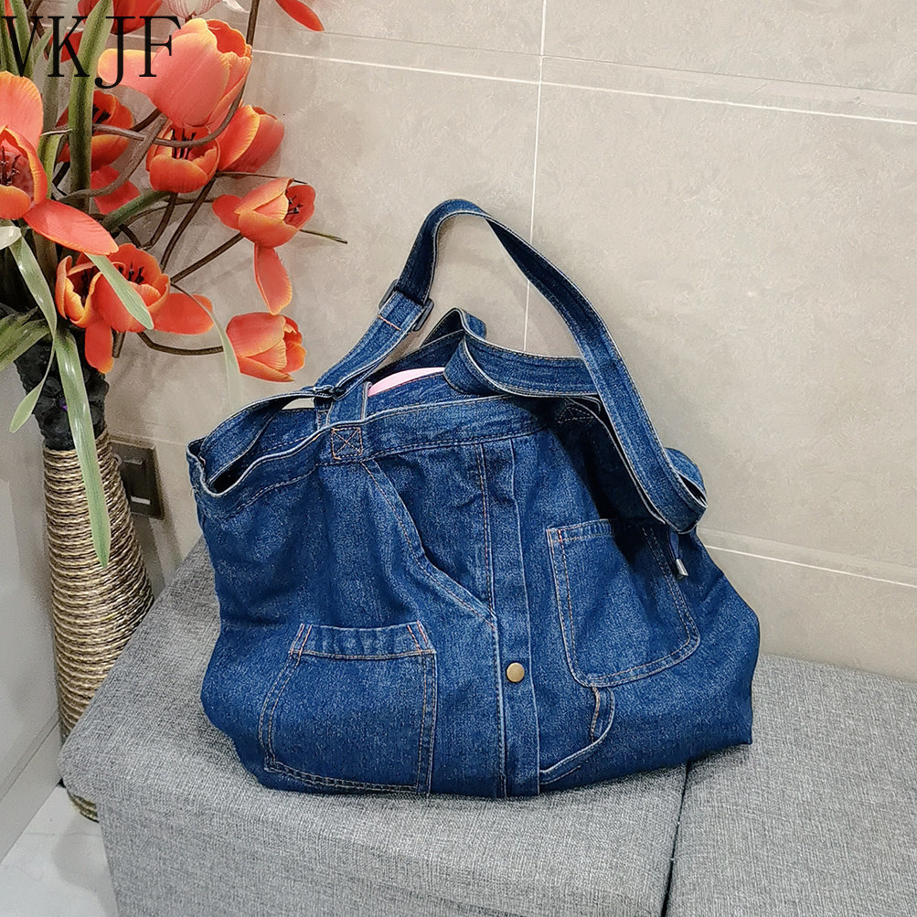 Evening Bags 2023 Denim Shoulder for Women Casual Jeans Handbags Designer Large Shopping Fashion Tote 230412, Dark blue
Evening Bags 2023 Denim Shoulder for Women Casual Jeans Handbags Designer Large Shopping Fashion Tote 230412, Dark blue