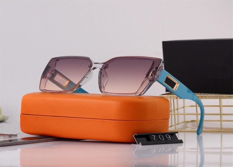 New Fashion Sunglasses Trend Retro Womens Large Frame Thin Anti Glare Street Shooting Net Red Same Men Sunglass5511729
New Fashion Sunglasses Trend Retro Womens Large Frame Thin Anti Glare Street Shooting Net Red Same Men Sunglass5511729