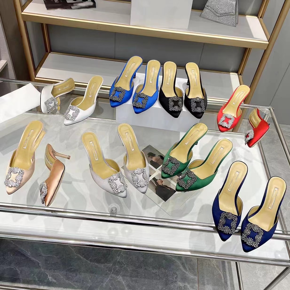 latest cuspidal head designer slippers Rhinestone square buckle shoes fashion summer party sexy women 7cm thin high heels Satin crystal metal decorative sandal
latest cuspidal head designer slippers Rhinestone square buckle shoes fashion summer party sexy women 7cm thin high heels Satin crystal metal decorative sandal