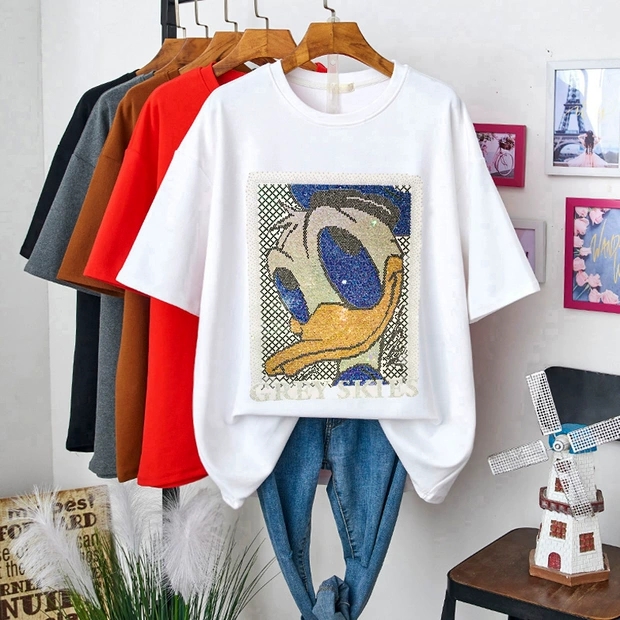 T-shirt Heavy Industry Cartoon Hot Rolled Diamond Polished Thickened Large Short Sleeve Autumn and Winter Loose Bottom Shirt for Women Fashion trends, Red
T-shirt Heavy Industry Cartoon Hot Rolled Diamond Polished Thickened Large Short Sleeve Autumn and Winter Loose Bottom Shirt for Women Fashion trends, Red