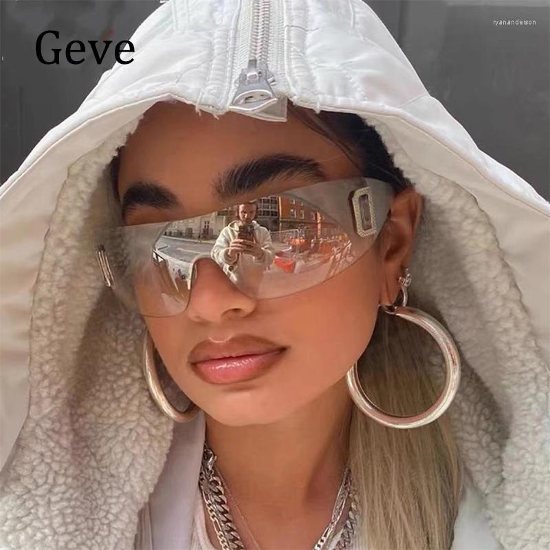 Sunglasses Women Goggle Y2k Fashion Oversized Wrap Around Rimless Shades Gradient Lens Trendy Shield Eyewear
Sunglasses Women Goggle Y2k Fashion Oversized Wrap Around Rimless Shades Gradient Lens Trendy Shield Eyewear