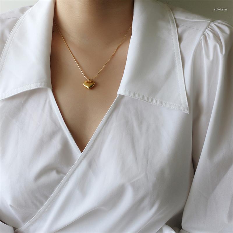 Chains Love Heart Pendant Necklace Female Alloy Temperament Personality Collarbone Chain Jewelry
Chains Love Heart Pendant Necklace Female Alloy Temperament Personality Collarbone Chain Jewelry