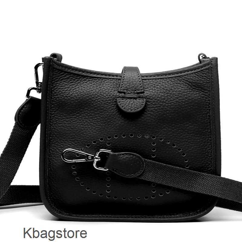 Personality Style Female Designer Body Calf Bag Shoulder 2023 Hollow Bags Herms Single Evelyns Cross Leather Tote Bucket Mini Fashion Dqxe, Bronw 17cm
Personality Style Female Designer Body Calf Bag Shoulder 2023 Hollow Bags Herms Single Evelyns Cross Leather Tote Bucket Mini Fashion Dqxe, Bronw 17cm
