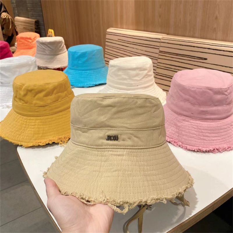Classics Designer Bucket Hat For Women Frayed Cap Casquette Bob Wide Brim Hats Sunshade for outdoor travel hats
Classics Designer Bucket Hat For Women Frayed Cap Casquette Bob Wide Brim Hats Sunshade for outdoor travel hats