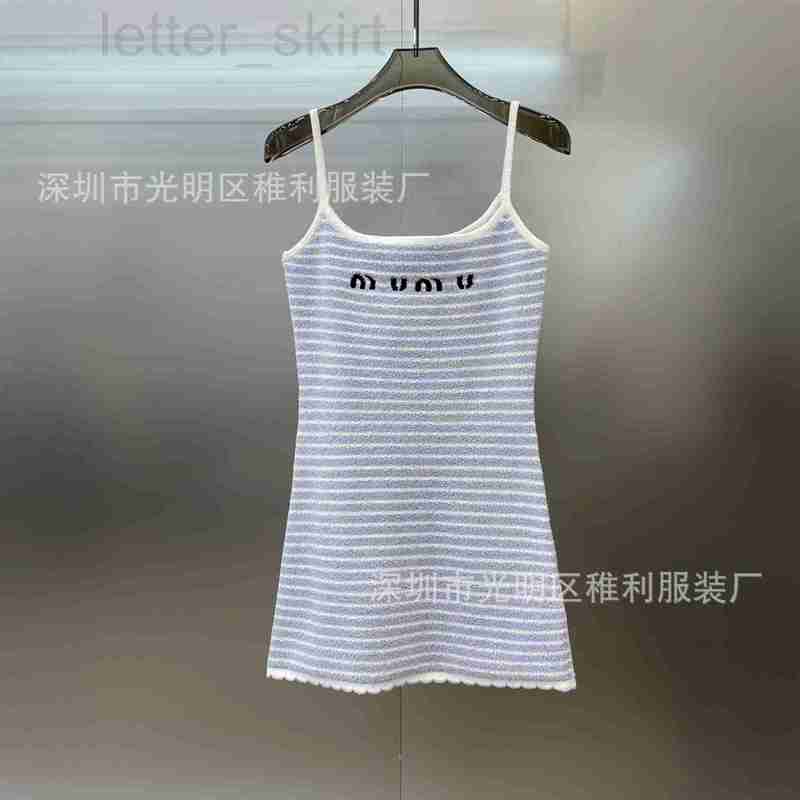 Casual Dresses designer High Edition Summer New Fresh and Sweet Jacquard Stripe Suspended Mid length for Women 2UHA, Blue
Casual Dresses designer High Edition Summer New Fresh and Sweet Jacquard Stripe Suspended Mid length for Women 2UHA, Blue