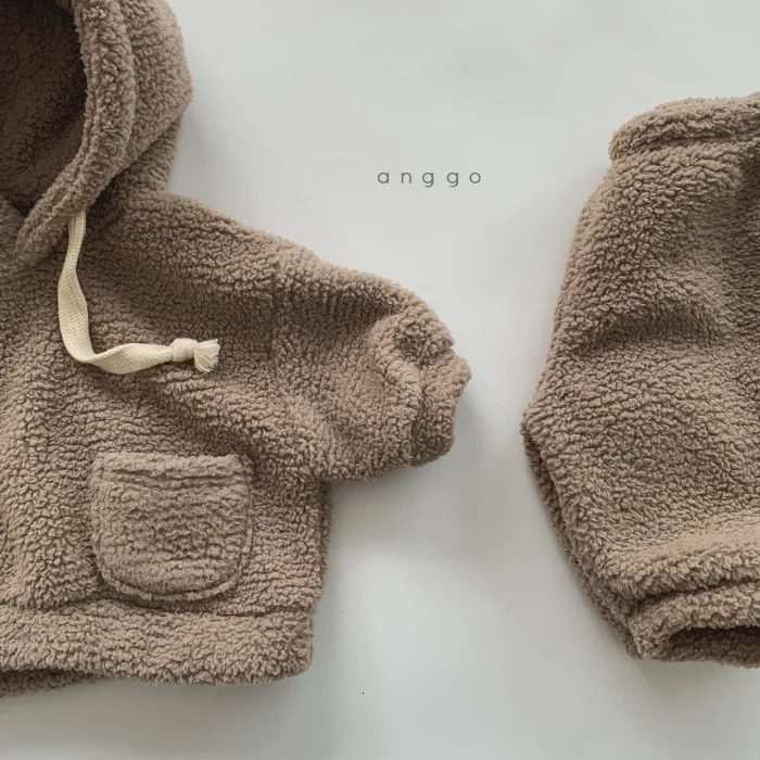 Clothing Sets Winter Baby Plush Fleece Thicken Warm Hoodies Sets Toddler Boys Hooded Sweatshirt And Pants Set Children 2pcs Clothes Suit 231113