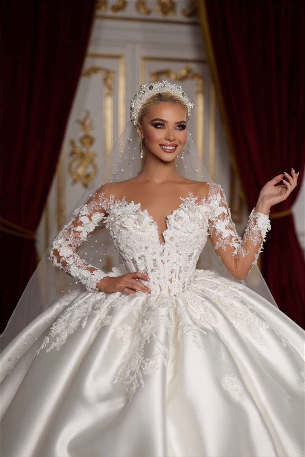 Princess Satin Wedding Dresses Ball Gown Illusion Jewel Neck 3D wers Appliques Mariage Bridal Gowns Long Sleeve Vestido De Noiva 0505