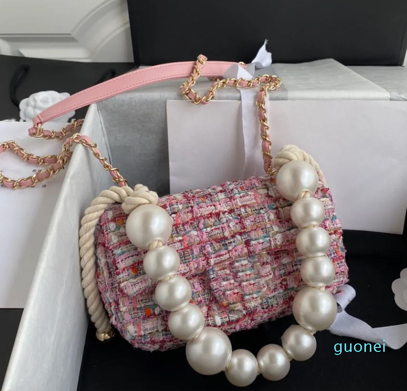 luxurys designers bag Fashion woolen pearl chain bags luxury shoulder bag large capacity designer Women Handbag Metal lock, Pink
luxurys designers bag Fashion woolen pearl chain bags luxury shoulder bag large capacity designer Women Handbag Metal lock, Pink
