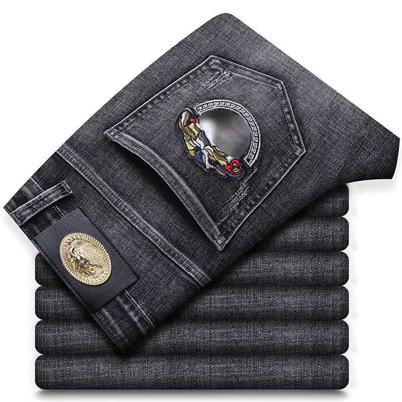 High Version Mens jeans Medusa Embroidered Trousers Vers Designer pants Hip Hop Jeans Blue Denim Pants oversize Size 28-38, Medusa-box
High Version Mens jeans Medusa Embroidered Trousers Vers Designer pants Hip Hop Jeans Blue Denim Pants oversize Size 28-38, Medusa-box