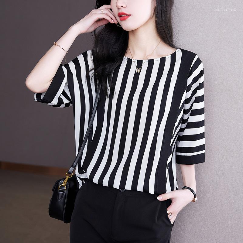 Women's Blouses 2023 Loose Blouse Short-Sleeved Satin Top Women's Summer Batwing Striped Shirt, Stripe
Women's Blouses 2023 Loose Blouse Short-Sleeved Satin Top Women's Summer Batwing Striped Shirt, Stripe