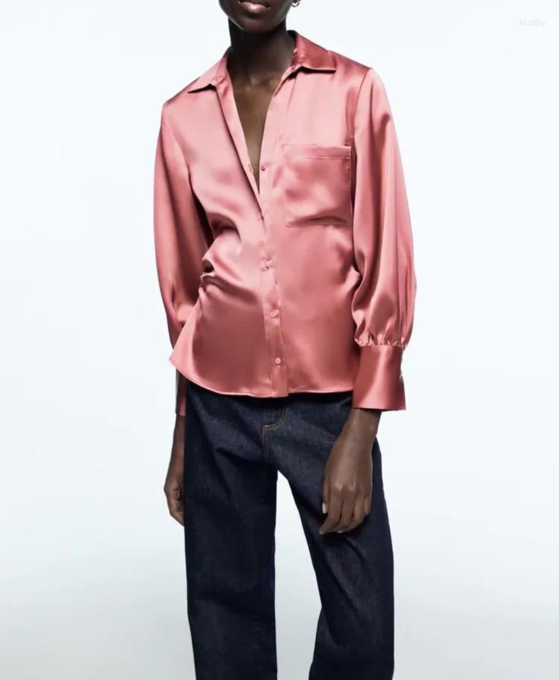 Women's Blouses Women Turn-down Collar Satin Shirt Tops Single Breasted Long Sleeve Pleated Simple Pink With Pocket Female Blouse Spring
Women's Blouses Women Turn-down Collar Satin Shirt Tops Single Breasted Long Sleeve Pleated Simple Pink With Pocket Female Blouse Spring