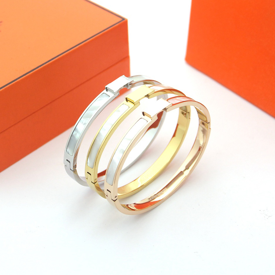 desiger bracelet bracelets for women luxury cuff jewelry Titanium 18k gold Plated letter stainless steel bangle in hands party gifts for girls accessories
desiger bracelet bracelets for women luxury cuff jewelry Titanium 18k gold Plated letter stainless steel bangle in hands party gifts for girls accessories