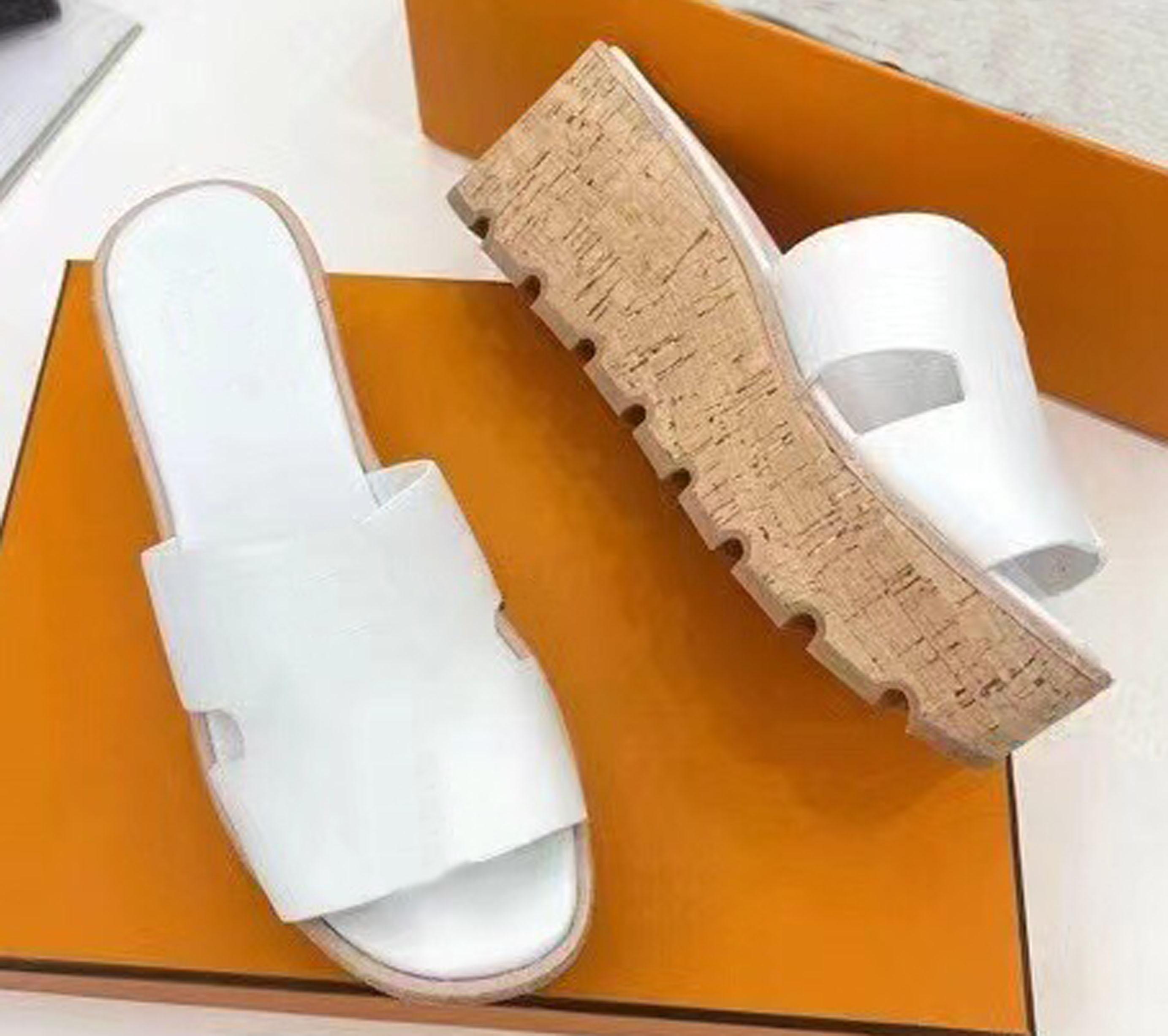 woman sandals slippers 2021 Genuine Leather HSlippers Summer luxury Flat Slides Ladies Beach Sandal Party Wedding Oran tory S2
woman sandals slippers 2021 Genuine Leather HSlippers Summer luxury Flat Slides Ladies Beach Sandal Party Wedding Oran tory S2