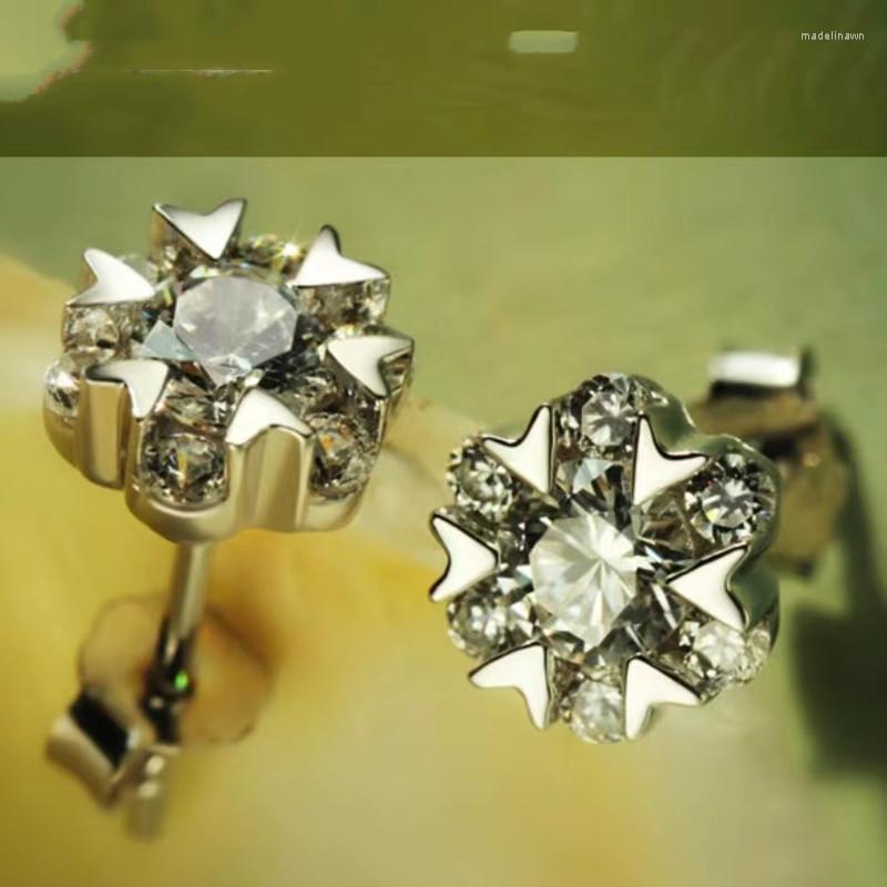 Stud Earrings Classic Six Arrows Zircon Temperament Ladies Girl Simple Fashion Rhinestone
Stud Earrings Classic Six Arrows Zircon Temperament Ladies Girl Simple Fashion Rhinestone