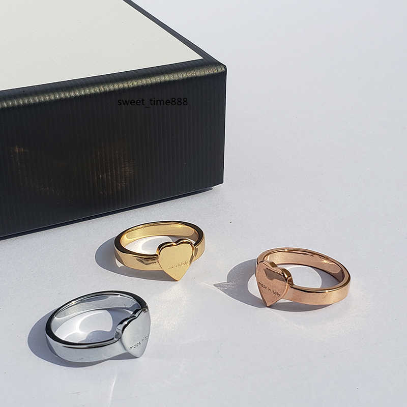 New High Quality Designer Design Titanium Band Rings Classic Jewelry Fashion Ladies Rings Holiday Gifts
New High Quality Designer Design Titanium Band Rings Classic Jewelry Fashion Ladies Rings Holiday Gifts
