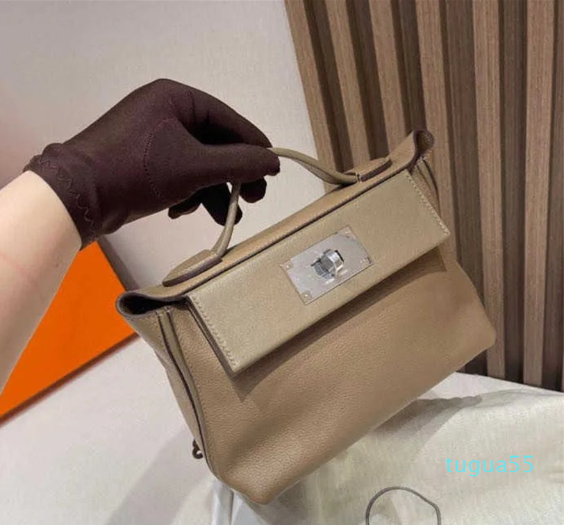 Designer Handbag Dumpling Pure hand thread mini shoulder messenger leather bag for women, Weimar beige
Designer Handbag Dumpling Pure hand thread mini shoulder messenger leather bag for women, Weimar beige