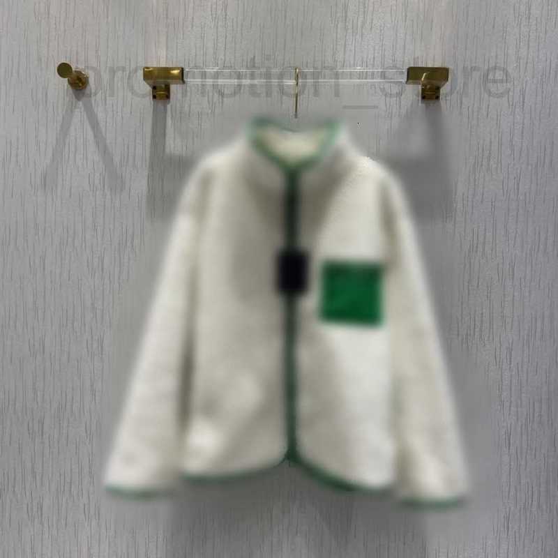 Women's Fur & Faux designer autumn winter green zipper leather pocket patchwork Lamb jacket 5ZWQ, White4
Women's Fur & Faux designer autumn winter green zipper leather pocket patchwork Lamb jacket 5ZWQ, White4