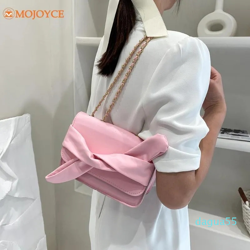 Evening Bags Women's Bag 2023 Trend Bowknot PU Leather Solid Color Crossbody Shoulder Messenger Female Shopper Flap Purse And Handbag, Black
Evening Bags Women's Bag 2023 Trend Bowknot PU Leather Solid Color Crossbody Shoulder Messenger Female Shopper Flap Purse And Handbag, Black