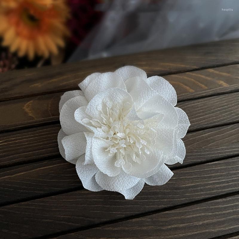 Stud Earrings European And American Jewelry Exaggerated Design Sense Cloth Flower Bohemian Elegant Petal For Female
Stud Earrings European And American Jewelry Exaggerated Design Sense Cloth Flower Bohemian Elegant Petal For Female