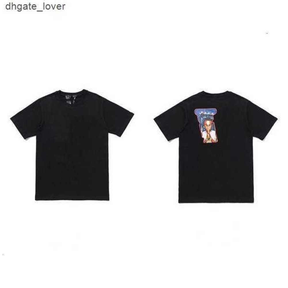 23ss Designer Large Big Reflective v Friends Mens Womens t Shirts Casual Smoke Angel Loose Lovers Luxury High Quality Short vl Sleevebreathablecjdf, 20
23ss Designer Large Big Reflective v Friends Mens Womens t Shirts Casual Smoke Angel Loose Lovers Luxury High Quality Short vl Sleevebreathablecjdf, 20