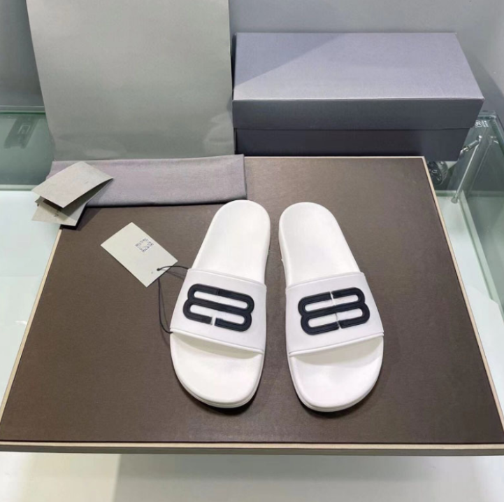 Fashion Paris Slippers Summer New Couple Women's Outdoor Indoor Letters Beach Slippers, Aspic
Fashion Paris Slippers Summer New Couple Women's Outdoor Indoor Letters Beach Slippers, Aspic
