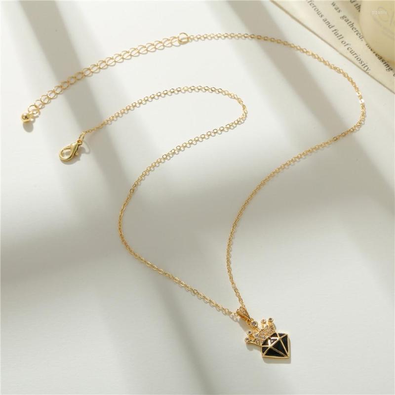 Pendant Necklaces Luxury Copper Zircon Crown Necklace For Women Trendy Fashion Enamel Woman's Colorful Jewelry
Pendant Necklaces Luxury Copper Zircon Crown Necklace For Women Trendy Fashion Enamel Woman's Colorful Jewelry