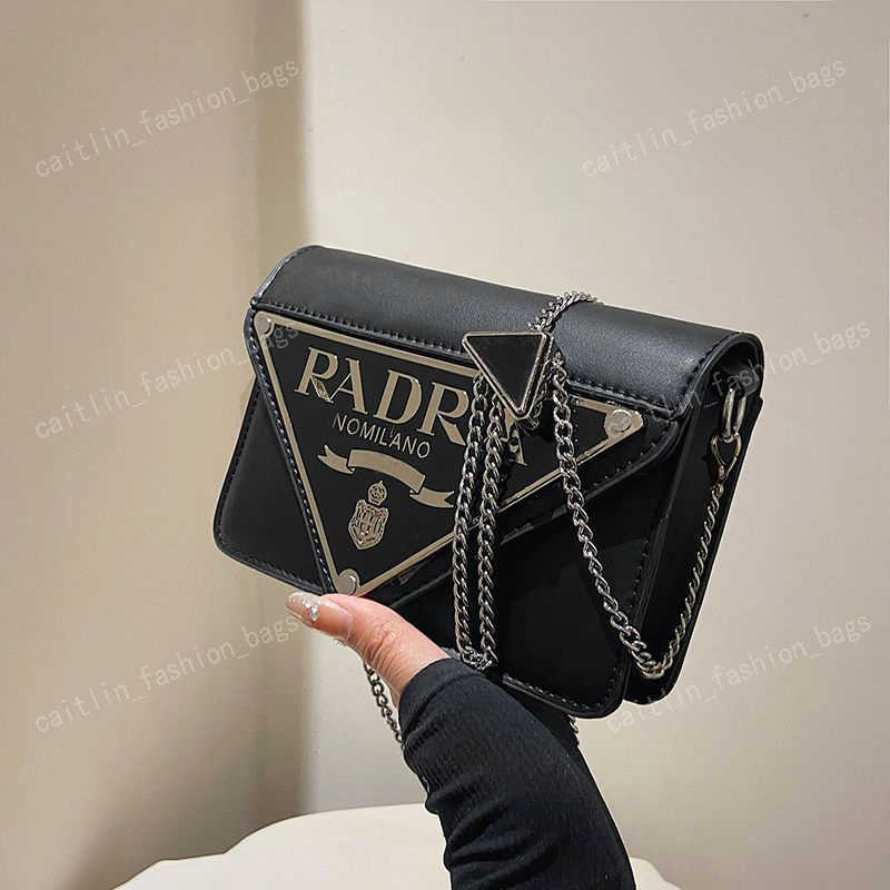 Hobo Shopping Women's Bag 2023 Handbag Fashion Luxury High-quality Designer Bag Glossy Patent Leather Crossbody Bag Luxury Designer Purse G03, Pink
Hobo Shopping Women's Bag 2023 Handbag Fashion Luxury High-quality Designer Bag Glossy Patent Leather Crossbody Bag Luxury Designer Purse G03, Pink