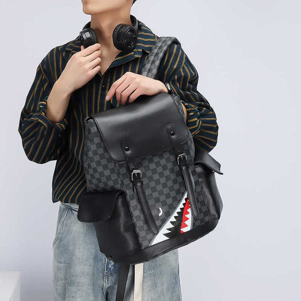 Chao brand backpack 2022 spring new Pu men's leisure schoolbag large capacity Middle School Student Backpack 230327, Style one
Chao brand backpack 2022 spring new Pu men's leisure schoolbag large capacity Middle School Student Backpack 230327, Style one