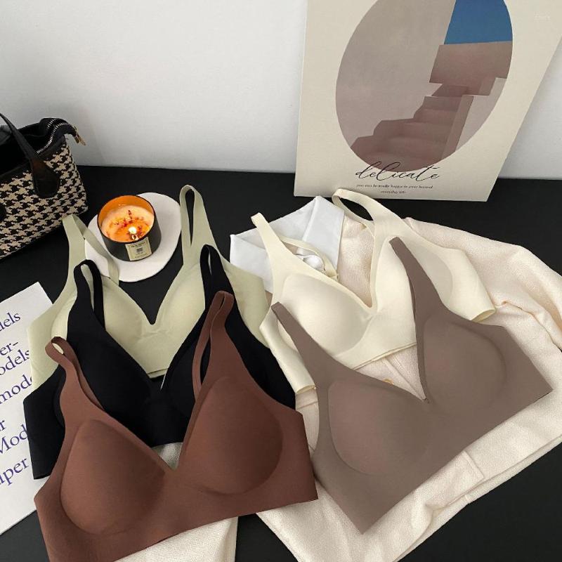 Bras Only A Bra S-XXL One-Piece Bralette Seamless Women Sleepwear Comfortable Wireless Underwear Girls Brassiere Fashion Intimate, Black
Bras Only A Bra S-XXL One-Piece Bralette Seamless Women Sleepwear Comfortable Wireless Underwear Girls Brassiere Fashion Intimate, Black