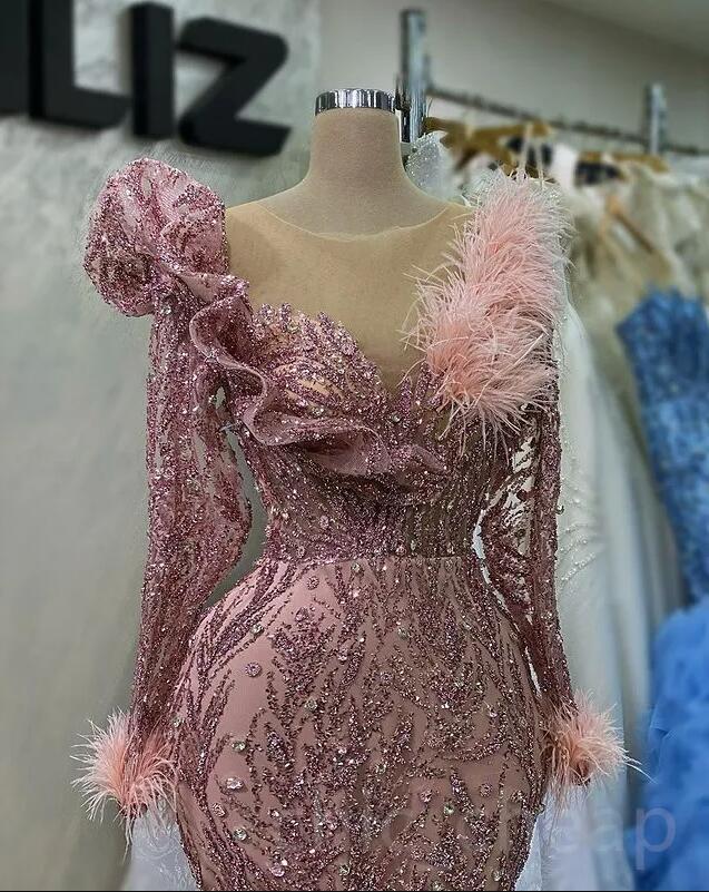 Rose Gold Long Sleeve Aso Ebi Prom Dresses Modern Gillter Beaded Feather Evening Occasion Gown robes de soirEes femmes