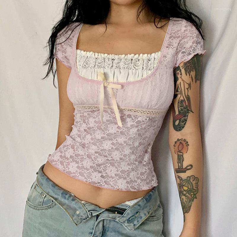 Women' T Shirts Y2K Pink Trim Crop Top Bow Cute Sweet Shirt Women Retro Short Sleeve Lace Patched Summer Tee Prepply Korean Tshirt
Women' T Shirts Y2K Pink Trim Crop Top Bow Cute Sweet Shirt Women Retro Short Sleeve Lace Patched Summer Tee Prepply Korean Tshirt