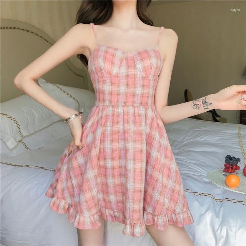 Casual Dresses Pink Plaid Slip Dress Summer Sweet Sleeveless High Waist Brace Skirt 2023 Korean Fashion Girl Cute Spaghetti Strap A-Line
Casual Dresses Pink Plaid Slip Dress Summer Sweet Sleeveless High Waist Brace Skirt 2023 Korean Fashion Girl Cute Spaghetti Strap A-Line