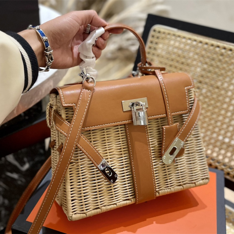 Fashion Designer Women Basket Handbag H Bamboo Tote Beach Bags Bucket Bag Shoulder crossbody Womens Handbags Luxurys Designers Bags Totes, Black
Fashion Designer Women Basket Handbag H Bamboo Tote Beach Bags Bucket Bag Shoulder crossbody Womens Handbags Luxurys Designers Bags Totes, Black
