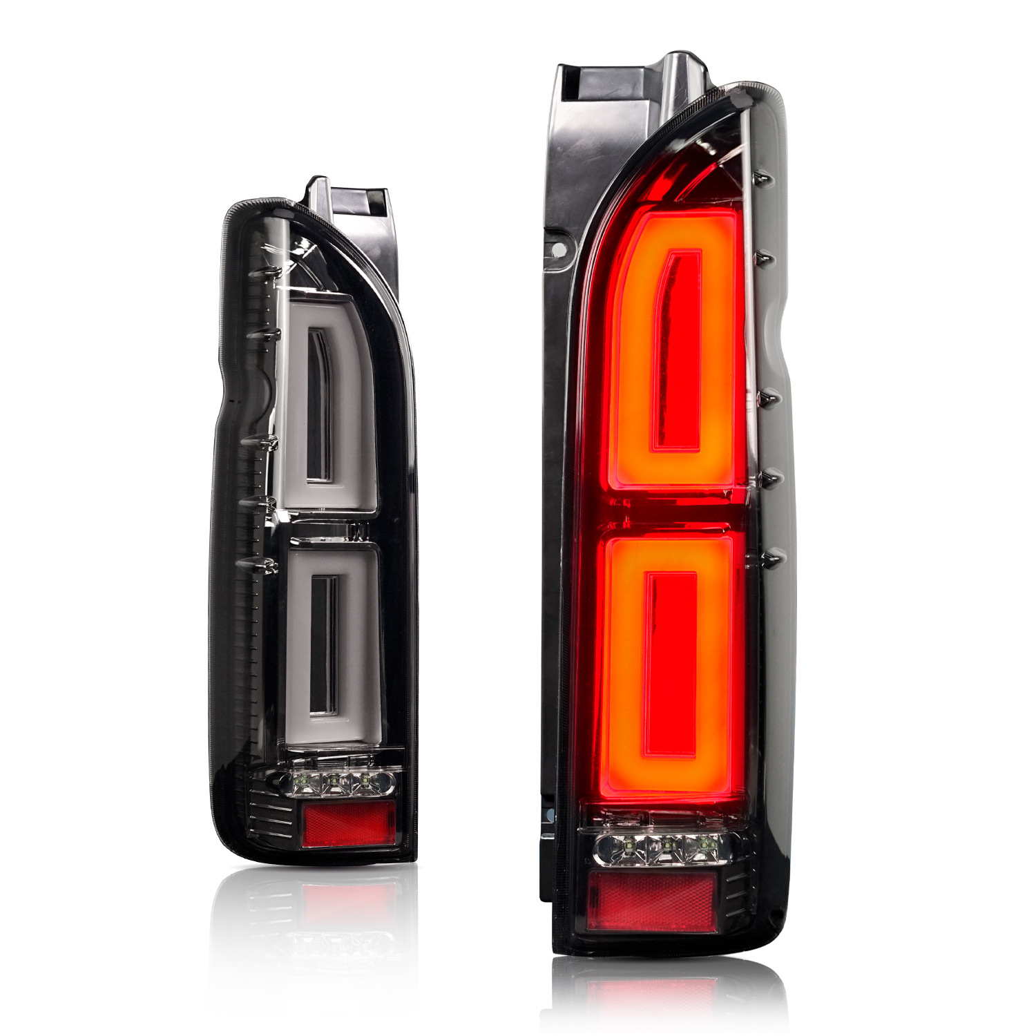 Car Tuning Taillight For Toyota HIACE 20 05-20 20 LED Taillights Brake Reverse Dynamic Turn Signal Lights Upgrade