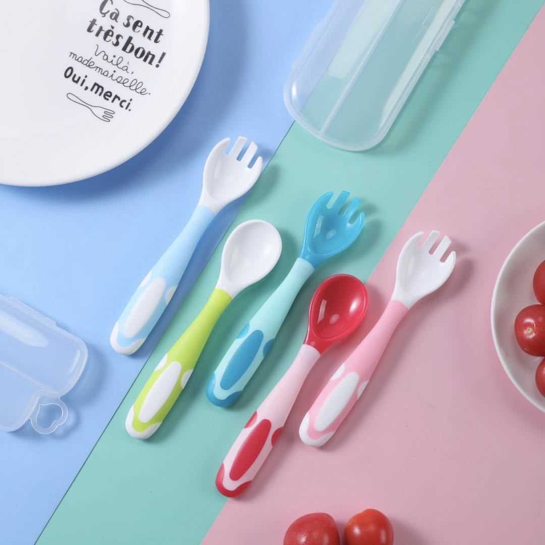 Cups Dishes Utensils Baby Fruit Scraping Mud Spoon Feeding Spoon Soft Silicone Spoon Baby Easy To Eat Fruit Spoon Mother And Baby Supplies AA230413