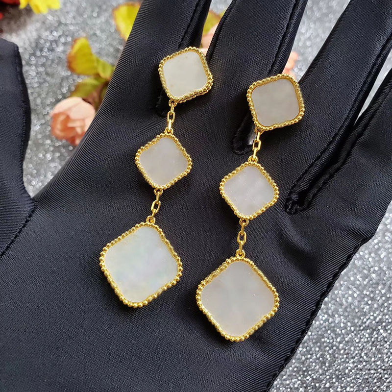 100% silver Fashion mixed flower earrings Two/Three charms Four Leaf Clover Earrings Back Clip Eelgant drops 18K Gold Vc for Women&Girls Valentine's Lover Jewelry Gift
100% silver Fashion mixed flower earrings Two/Three charms Four Leaf Clover Earrings Back Clip Eelgant drops 18K Gold Vc for Women&Girls Valentine's Lover Jewelry Gift